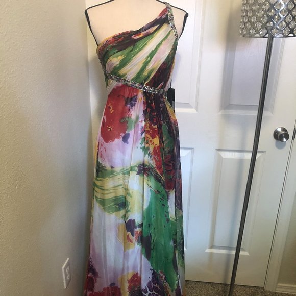 La Femme Dresses & Skirts - NWT dancing with the stars dress-damaged zipper!